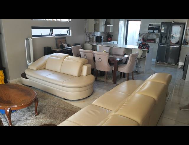 3 BEDROOM DUPLEX FOR SALE IN EQUESTRIA
